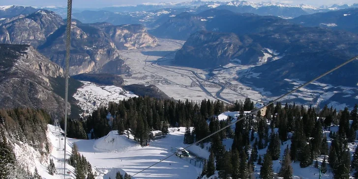 Lyžovačka v italských Dolomitech: doprava, ubytování s polopenzí a skipas