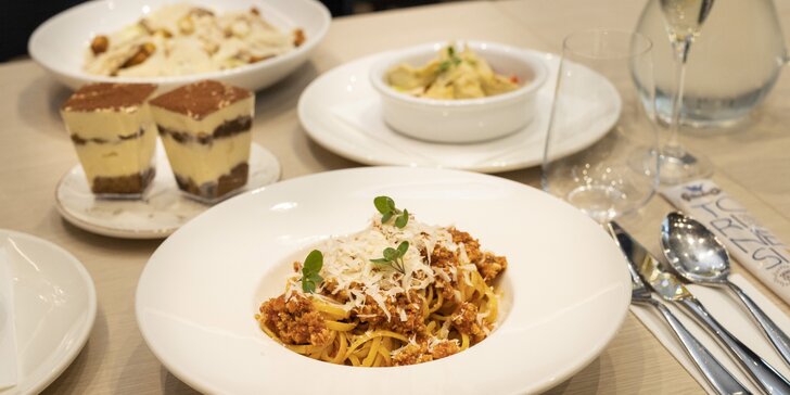 Italská restaurace a obchod Uno Due Tre: vouchery na jídlo a nápoje, vinotéku i italské suroviny