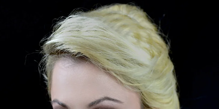 Večerní líčení na plesy a další akce nebo fotomake-up ve Studiu Visage Anděl
