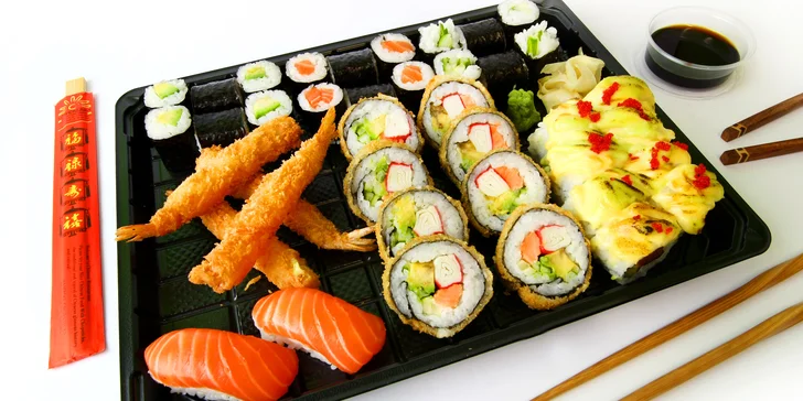 Pochutnejte si na lahodném sushi: 18–40 ks s okurkou, avokádem i lososem