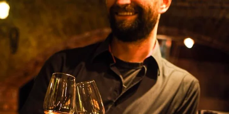 Degustace pro jednoho: 6 druhů českých likérů a pálenek v Zanzi Baru