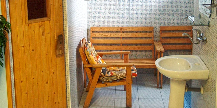 Privátní wellness na 1 nebo 2 hodiny s vířivkou a saunou pro 1–4 osoby