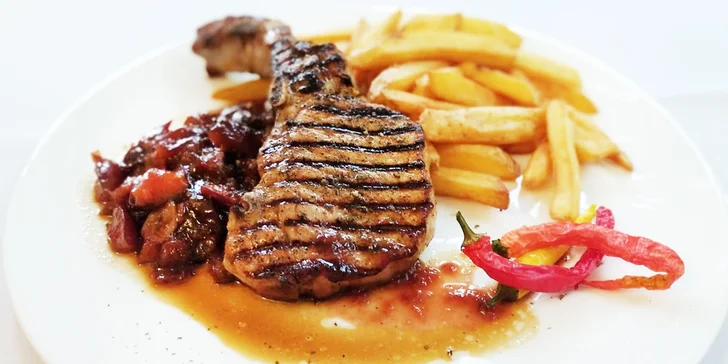 Tomahawk steak se šípkovou i americkými brambory pro jednoho nebo dva gurmány