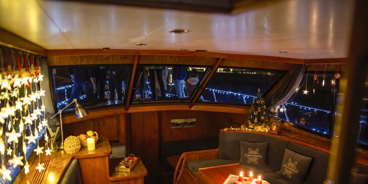 Adventní plavba s vůní svařáku na luxusní jachtě pro 10 osob