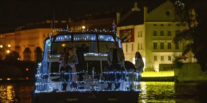 Adventní plavba s vůní svařáku na luxusní jachtě pro 10 osob