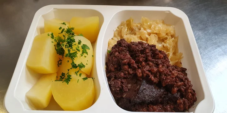 Polední menu z restaurace Zlatá štika: na výběr 2 polévky a 6 hlavních chodů