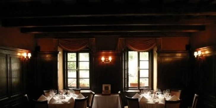 799 Kč za luxusní večeři PRO DVA v restaurantu U zlaté hrušky v hodnotě 3000 Kč. Vybrané lahůdky u Pražského hradu během valentýnského týdne.