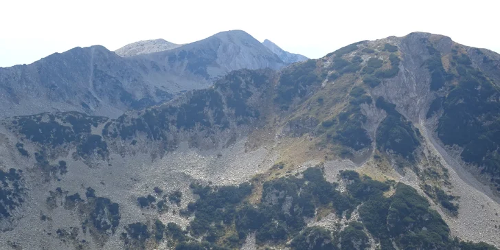 Do hor vás vyveze lanovka z Banska a dále budete putovat po svých.