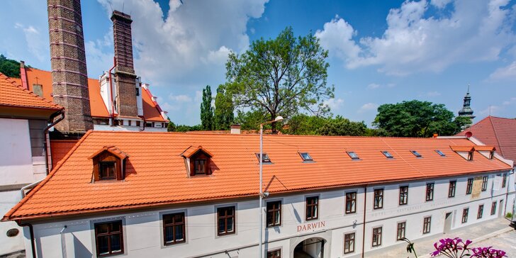 Pobyt v malebné Zbraslavi na jihu Prahy: nocleh v budově z 18. století a snídaně