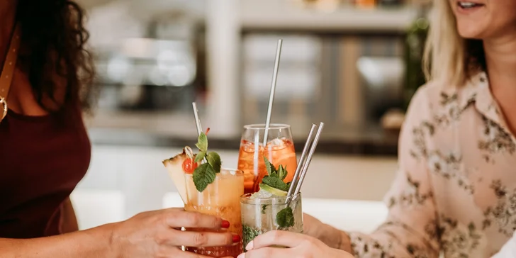Komfortní pobyt ve Valticích se snídaní, 90 min. ve wellness, prohlídka zámeckého sklepa i láhev vína