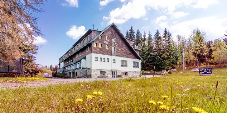 Krása Jizerských hor: 3–12denní pobyt s polopenzí a saunou