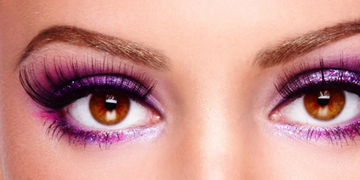 899 Kč za prodloužení řas a 1. doplnění zdarma. Dlouhé husté řasy Emporio Lashes® a krásné výrazné oči díky metodě řasa na řasu.