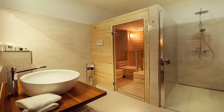 Luxusní apartmány v centru Košic: snídaní na pokoj a relax ve vířivce i sauně