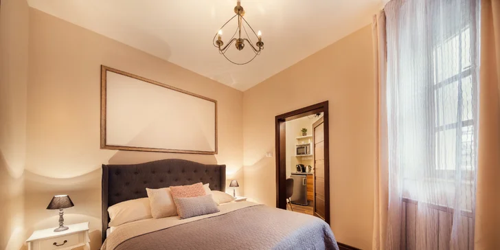 Luxusní apartmány v centru Košic: snídaní na pokoj a relax ve vířivce i sauně