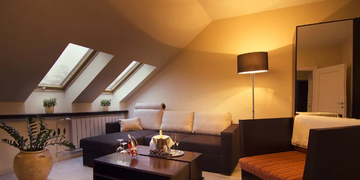 Luxusní apartmány v centru Košic: snídaní na pokoj a relax ve vířivce i sauně