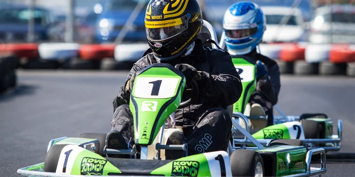 Motokáry na venkovním okruhu: závodění pro děti, dospělé i handicapované nebo škola jízd pro nejmenší