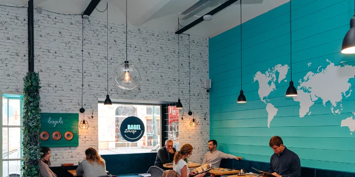 Box plný bagelů: 6 nebo 9 kousků s masem, rybou, guacamole i nasladko