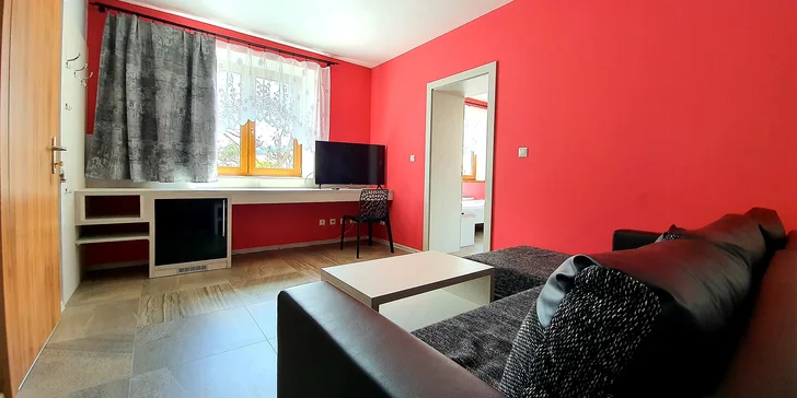 Za turistikou k Bešeňové: útulný hotel se zahradou a dětským hřištěm i hernou, snídaně či polopenze