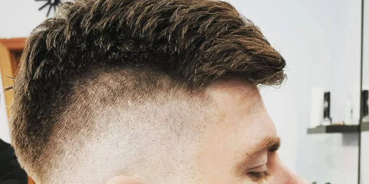 Nový střih vlasů i péče o vousy a obočí pro všechny muže