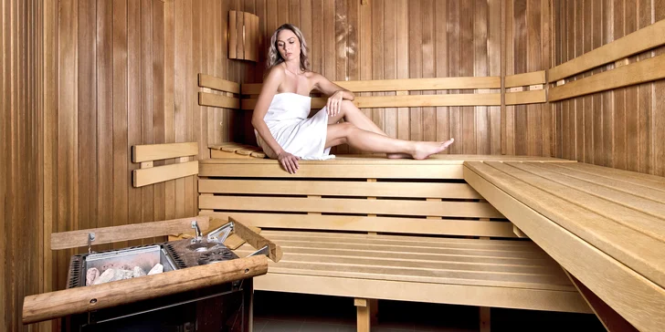 Menu o 3 nebo 4 chodech a k němu wellness, víno i degustace rumů, whisky či destilátů pro 2 osoby