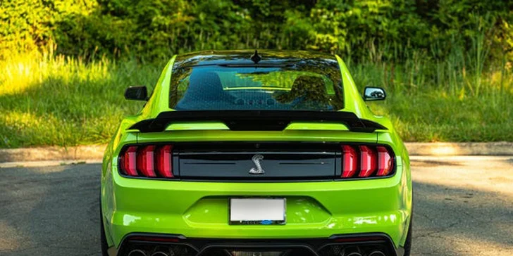 Pronájem Fordu Mustang GT v Shelby paketu na 40 min. nebo až 24 hodin ve všední dny