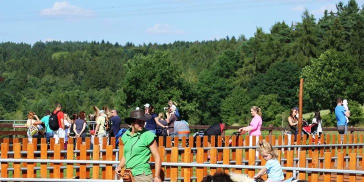 Celodenní vstupenky do Farmaparku pro dítě či dospělého nebo pro celou rodinu