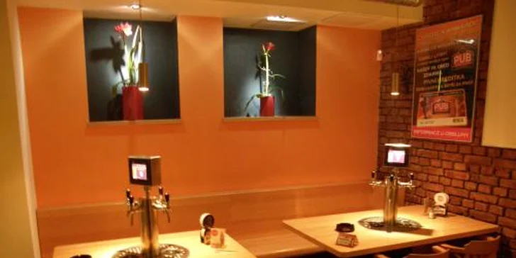 Dva obrovské hovězí PUB burgery s hranolkami