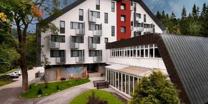 Aktivní dovolená v Krkonoších: pobyt s polopenzí, wellness, bazénem a výlety