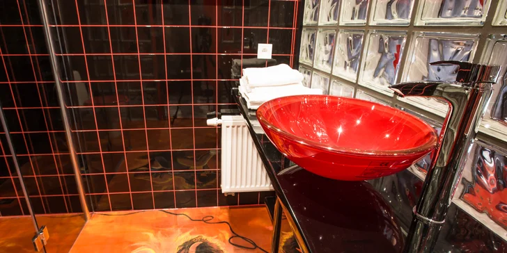 Co pokoj, to originál: pobyt v designovém hotelu v Ostravě, snídaně či polopenze i prohlídka pivovaru