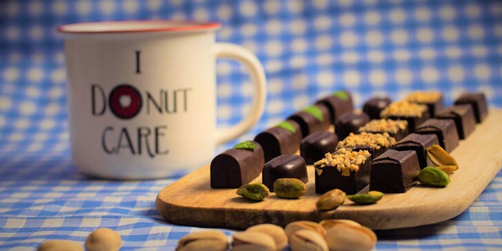 Čokoládové pralinky z Donut Café s rozvozem: 7, 21 nebo 42 kusů podle vašeho výběru
