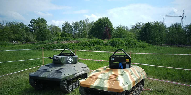 Staňte se tankistou: jízda v minitanku na 10 nebo 15 min. pro 1 osobu