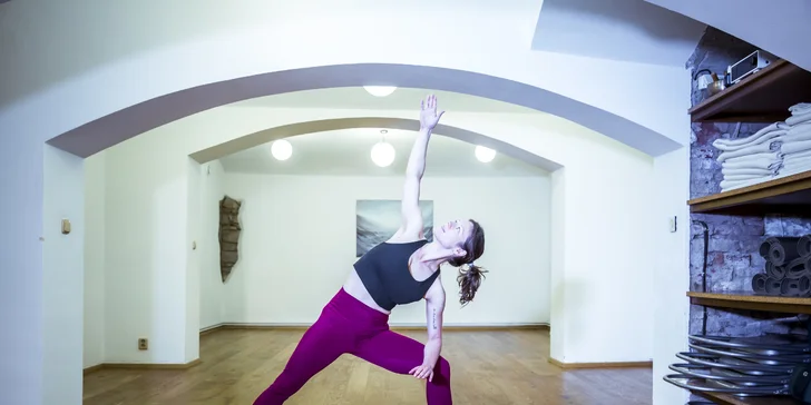 Pro zdraví těla i mysli: jednotlivé lekce i členství v Yoga Karlín
