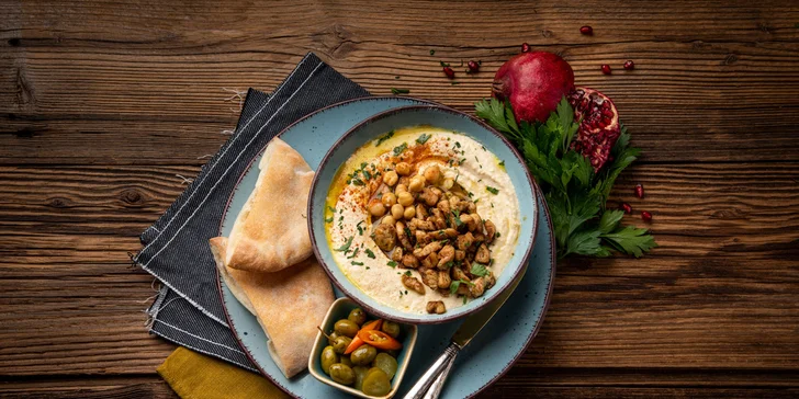 Kuchyně Blízkého východu: voucher v hodnotě 500 či 1000 Kč do restaurace The Hummus bar