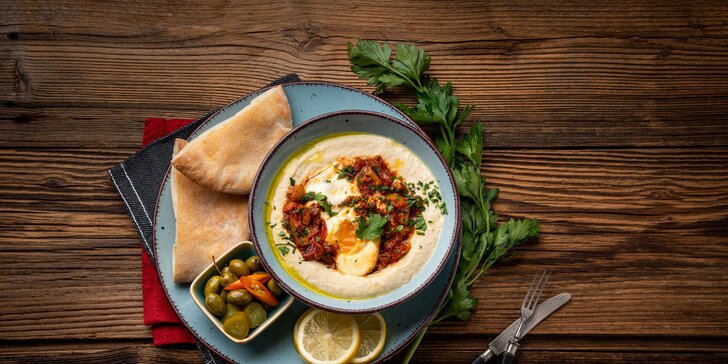Kuchyně Blízkého východu: voucher v hodnotě 500 či 1000 Kč do restaurace The Hummus bar