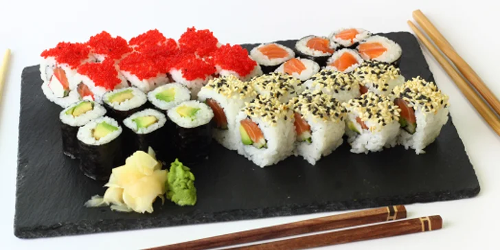 18, 22 nebo 40 kousků sushi. V nabídce také exkluzivní set s California rolls speciálně pro vás
