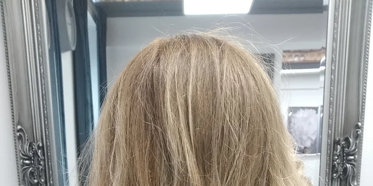 Kadeřnické balíčky: moderní střih i barvení, melír či balayage