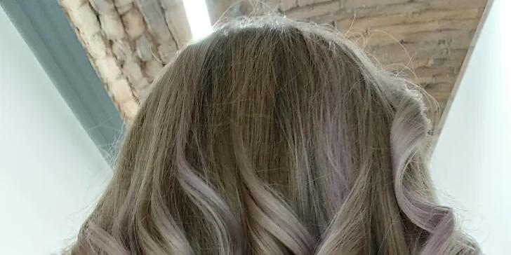 Kadeřnické balíčky: moderní střih i barvení, melír či balayage