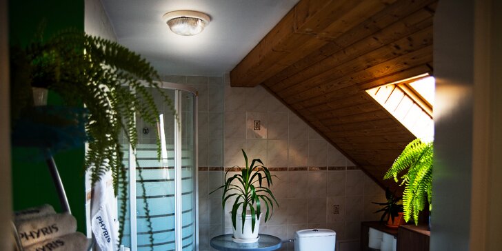 Klasický nebo relaxační pobyt s kokosovým sensoriálním rituálem: ubytování v podkrovních pokojích