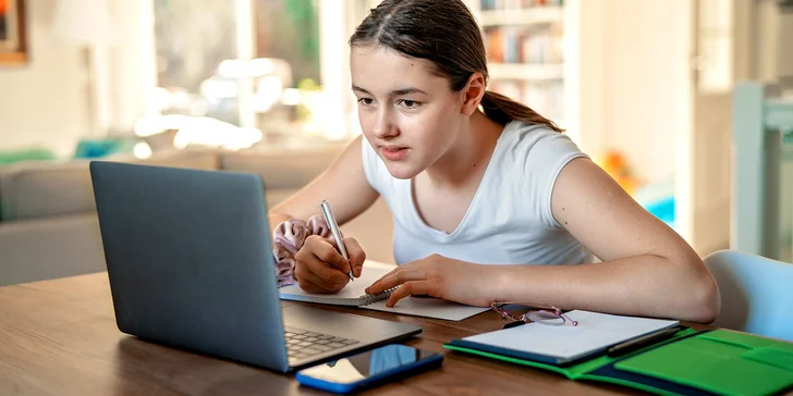 Online aplikace s testy k přijímačkám na SŠ a víceletá gymnázia: čeština a matematika