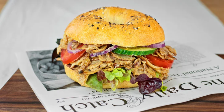 Box plný bagelů: 6 nebo 9 kousků s masem, rybou, guacamole i nasladko