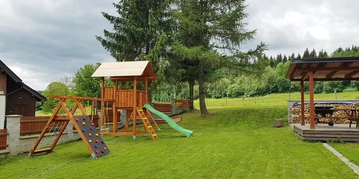 Relaxační pobyt uprostřed Jeseníků: pokoj Deluxe i chata jen pro vás, snídaně a wellness