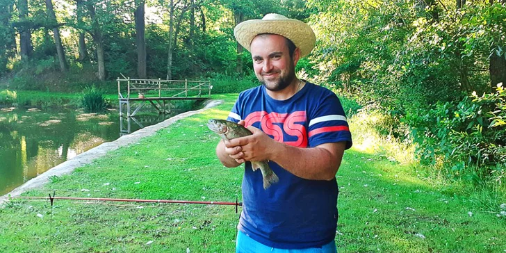 Ulovte si vánočního kapra: 1- či 2denní povolenka, výlov i zapůjčení vybavení