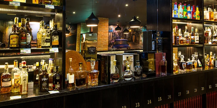 Degustace špičkových rumů pro 2 osoby ve VIP salonku restaurace Havana