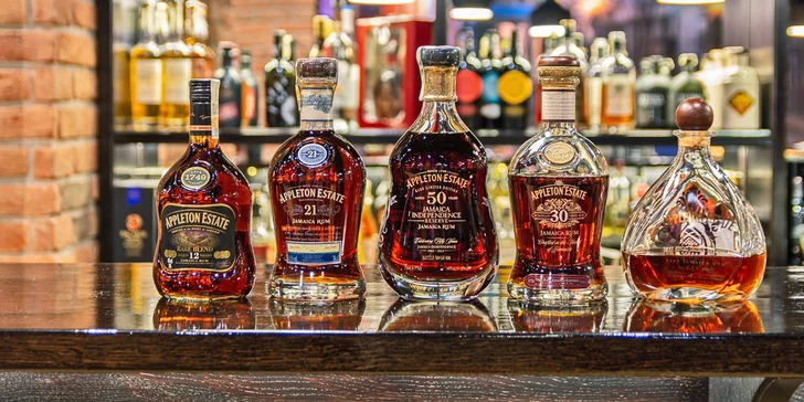 Degustace špičkových rumů pro 2 osoby ve VIP salonku restaurace Havana