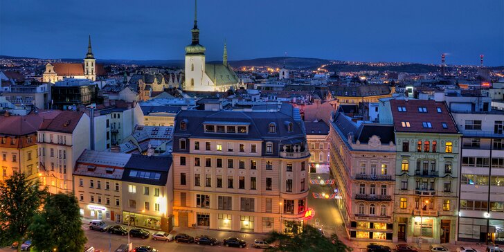 4* víkend v Brně: ubytování s bufetovou snídaní, Brnopasem a 15% slevou do restaurace