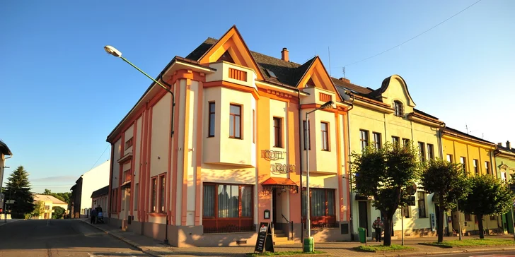Pobyt pro dva v Hotelu Krajka**** – apartmán Deluxe a snídaně
