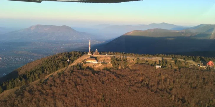 Vyhlídkový let v délce 75 minut za cenu 60 minut nad přírodou Beskyd: Radhošť, Pustevny a okolí