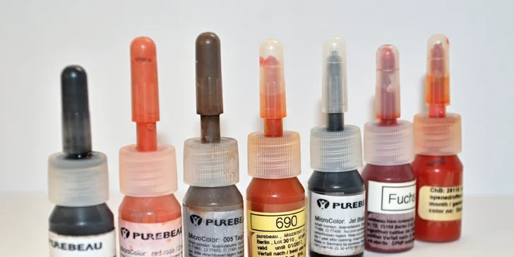 Pro krásný pohled: permanentní make-up obočí i očních linek