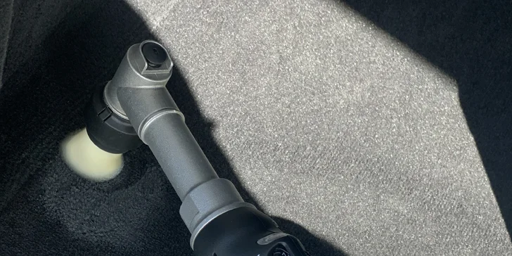 Auto jako nové: čištění interiéru i exteriéru, leštění oken a světel i péče o lak