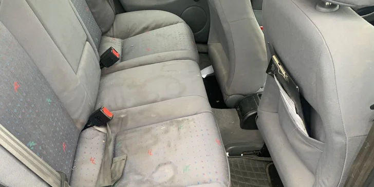 Auto jako nové: čištění interiéru i exteriéru, leštění oken a světel i péče o lak